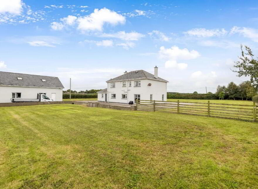 Fairyhouse Lodge, Mullinam Lane, Mullinam, Dublin, D15CP2V