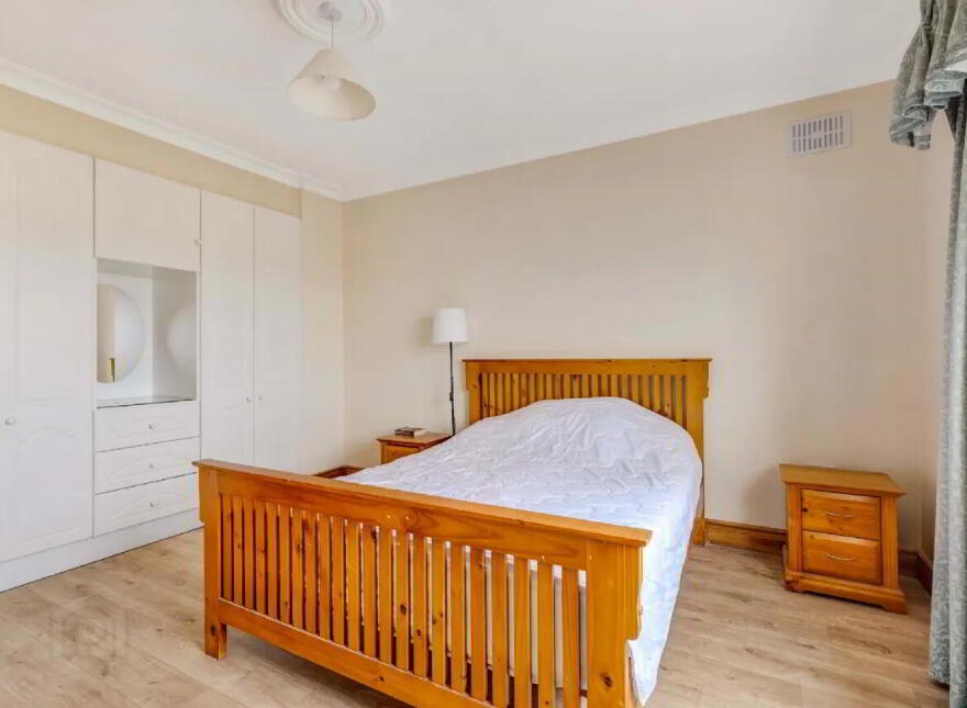 Fairyhouse Lodge, Mullinam Lane, Mullinam, Dublin, D15CP2V