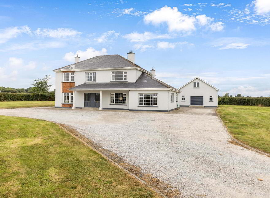 Fairyhouse Lodge, Mullinam Lane, Mullinam, Dublin 15, D15CP2V