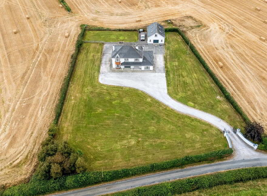 Fairyhouse Lodge, Mullinam Lane, Mullinam, Dublin 15, D15CP2V
