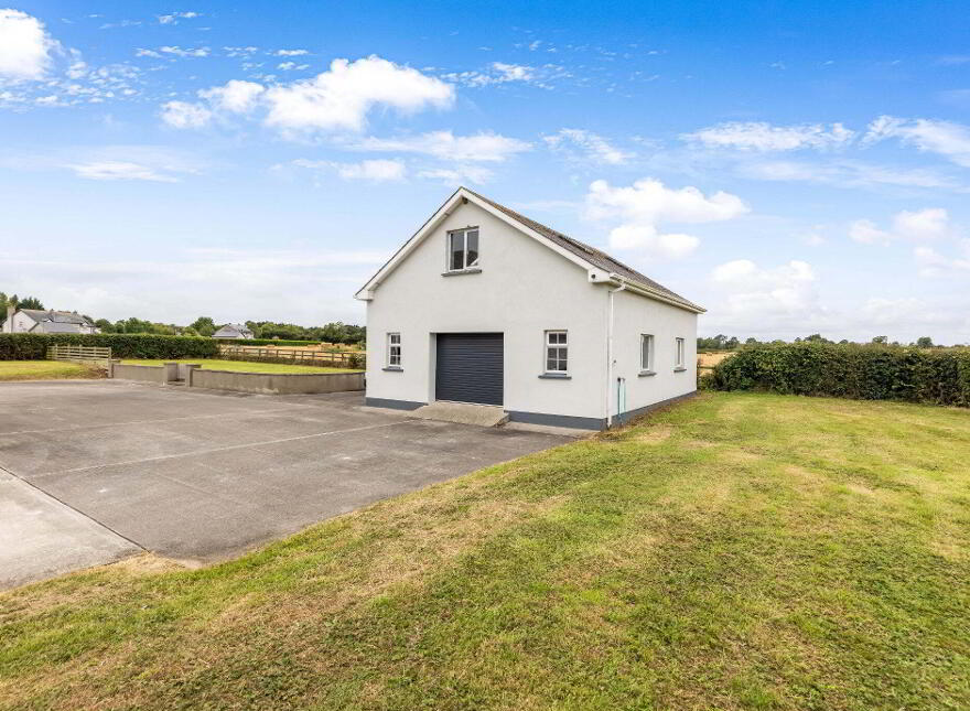 Fairyhouse Lodge, Mullinam Lane, Mullinam, Dublin 15, D15CP2V
