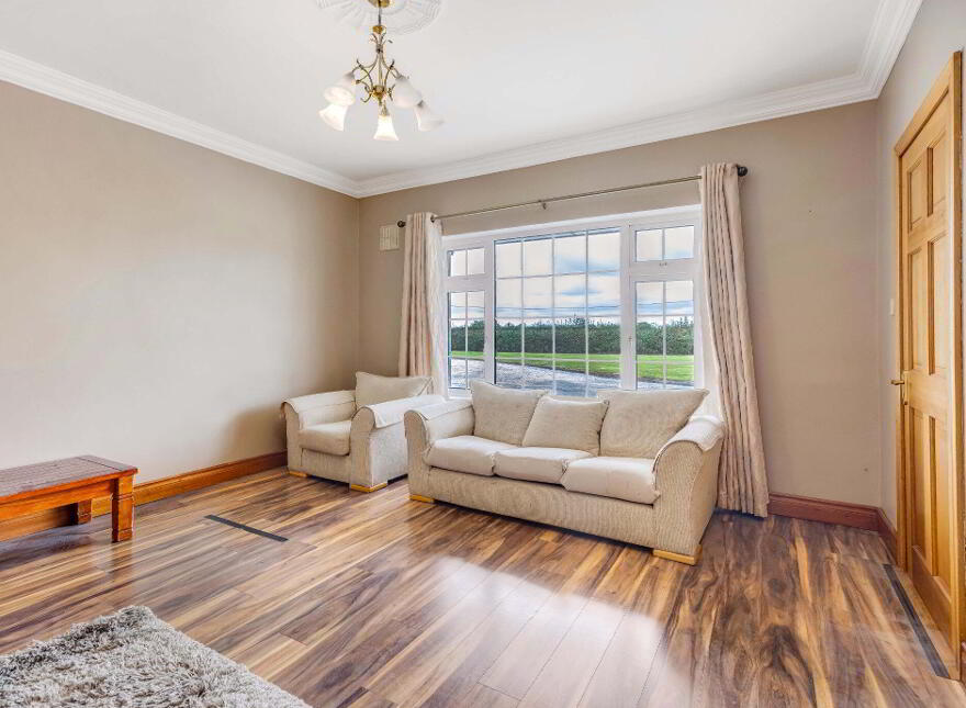 Fairyhouse Lodge, Mullinam Lane, Mullinam, Dublin 15, D15CP2V
