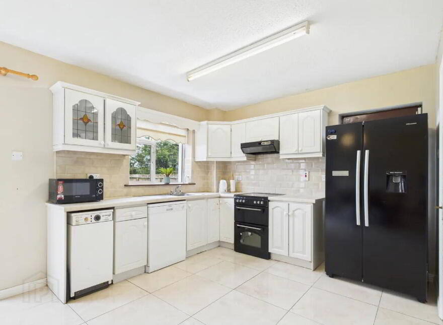 8 Aherlow, Heights, Tipperary Town, E34D342