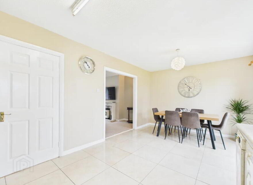 8 Aherlow, Heights, Tipperary Town, E34D342