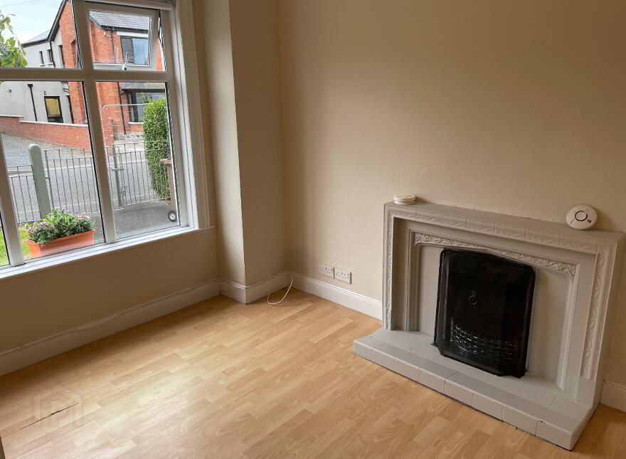 10 Ailesbury Gardens, Ormeau Road, Belfast, BT7 3FJ
