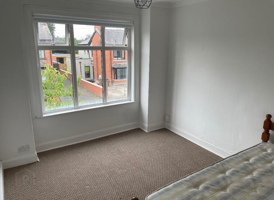10 Ailesbury Gardens, Ormeau Road, Belfast, BT7 3FJ