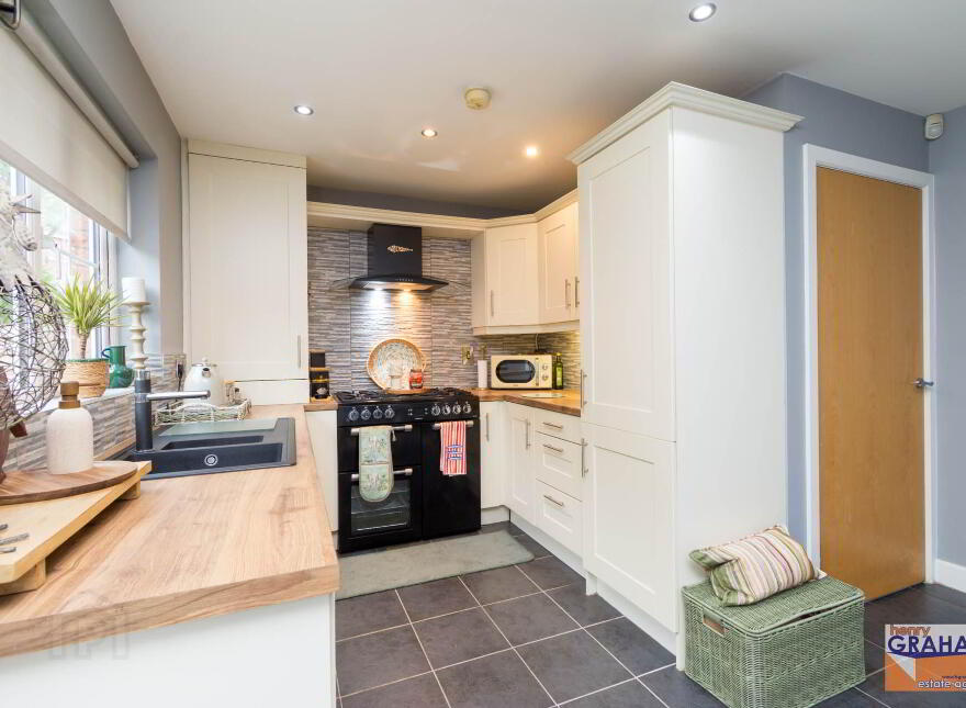 1 Holstein Close, Lisburn, BT28 2GP