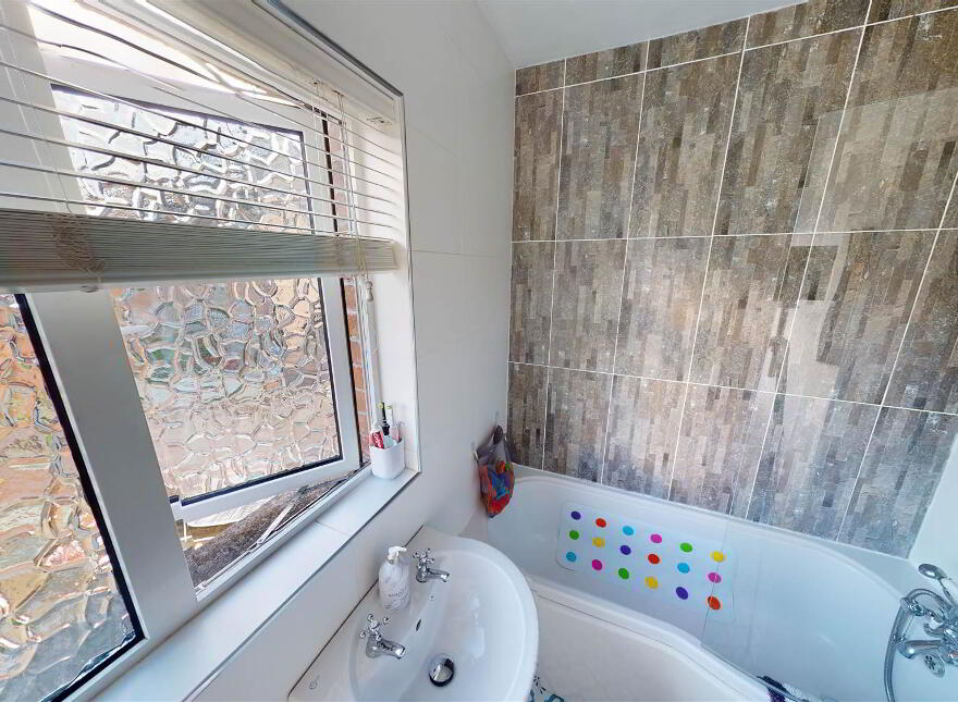 3 Lisnagarvey Drive, Antrim Road, Lisburn, BT28 3DW