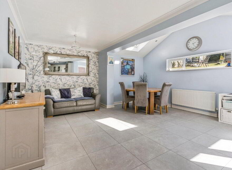 3 Brerton Crescent, Belfast, BT8 6QD