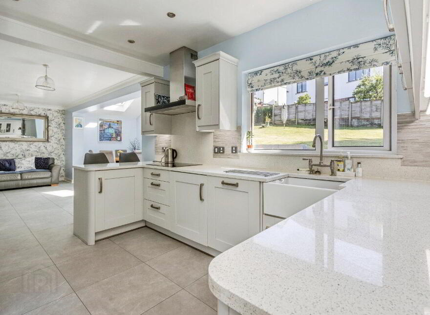 3 Brerton Crescent, Belfast, BT8 6QD