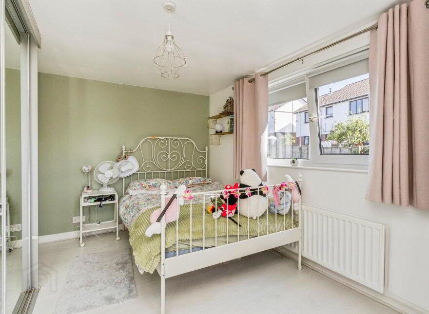 3 Brerton Crescent, Belfast, BT8 6QD