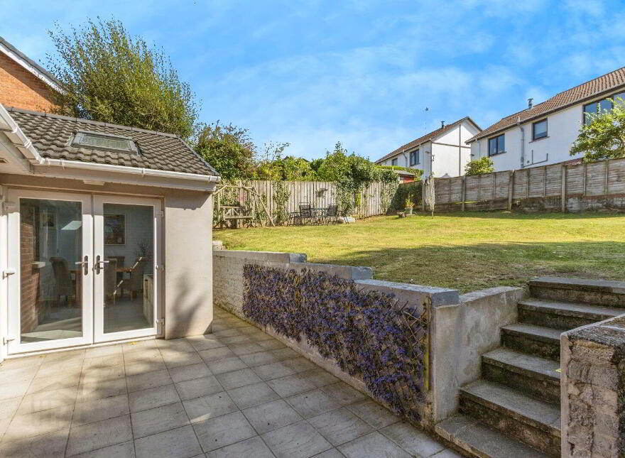 3 Brerton Crescent, Belfast, BT8 6QD