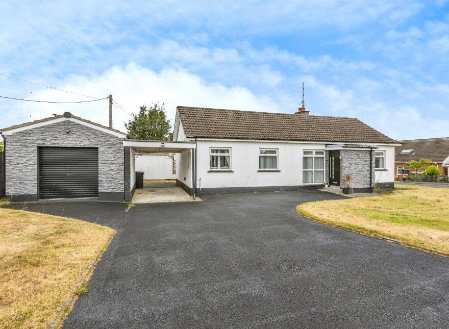 8 Lough Swilly Park, Carryduff, Belfast, BT8 8PJ