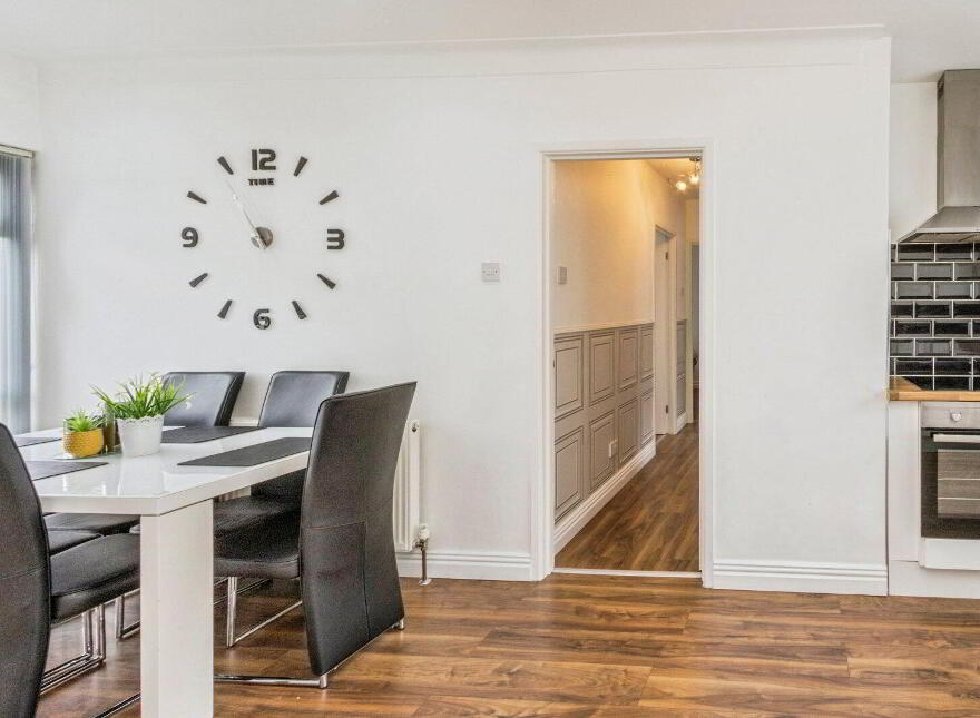 8 Lough Swilly Park, Carryduff, Belfast, BT8 8PJ