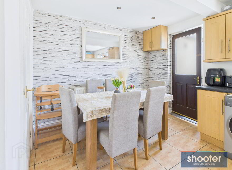 17 Violet Hill Avenue, Armagh Road, Newry, BT35 6DT