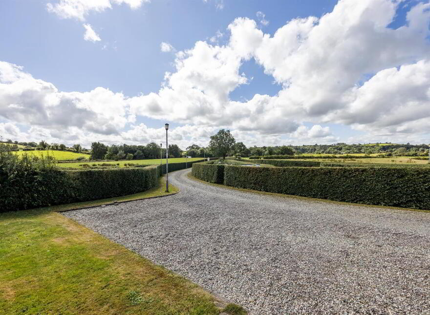 7 Riverdale Lane, Saintfield, Ballynahinch, BT24 7JG