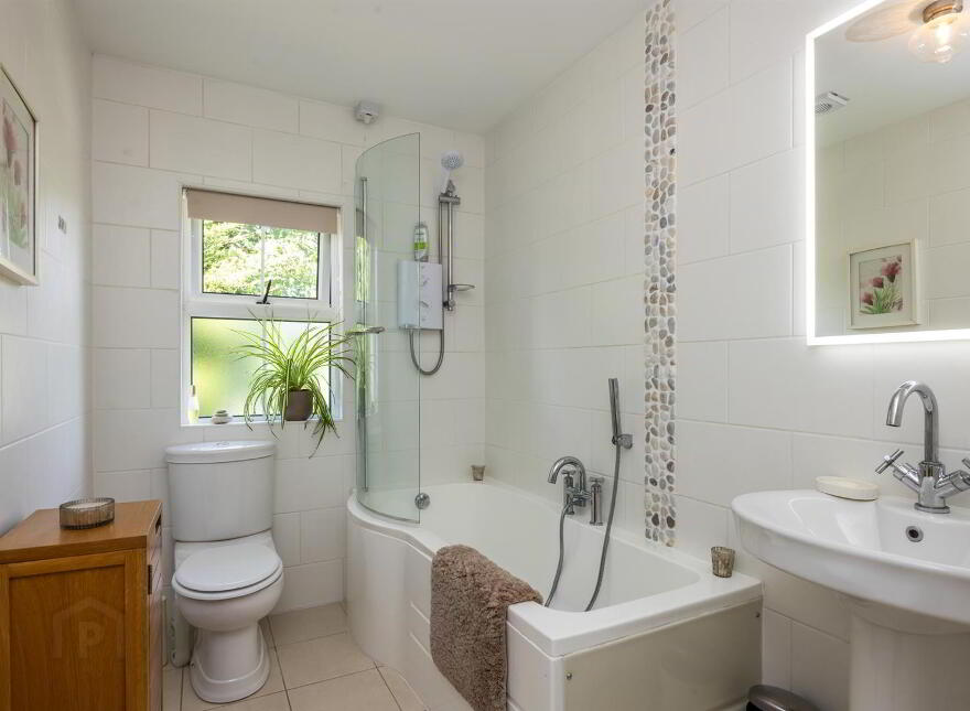 7 Riverdale Lane, Saintfield, Ballynahinch, BT24 7JG