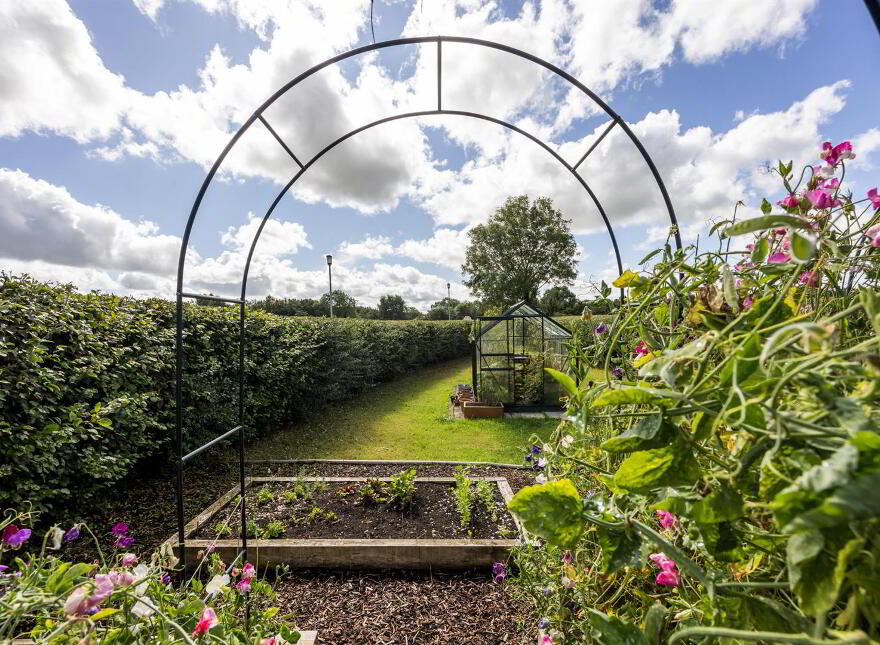 7 Riverdale Lane, Saintfield, Ballynahinch, BT24 7JG