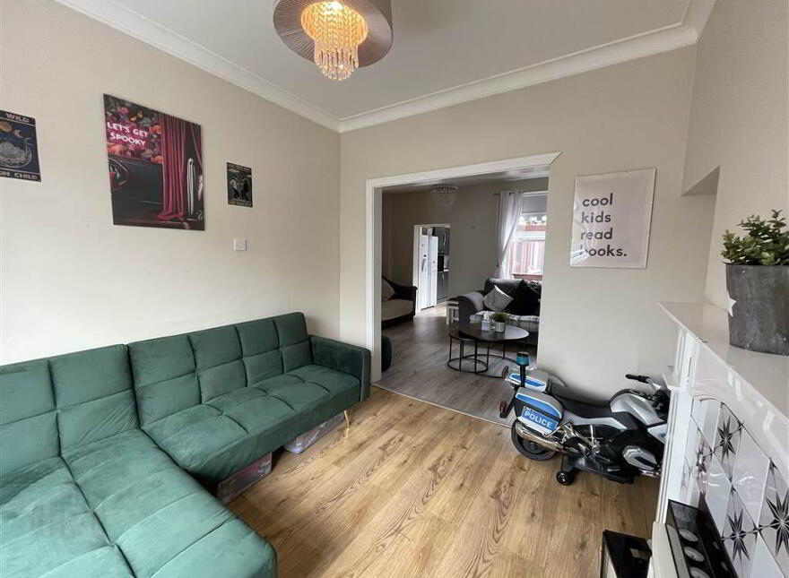 34 Fallswater Drive, Belfast, BT12 6AX