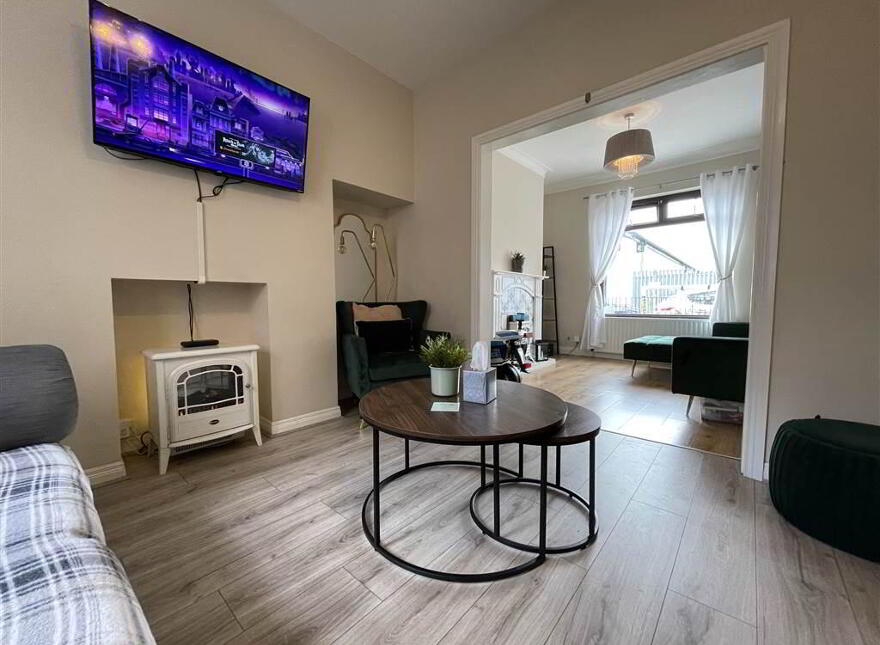 34 Fallswater Drive, Belfast, BT12 6AX
