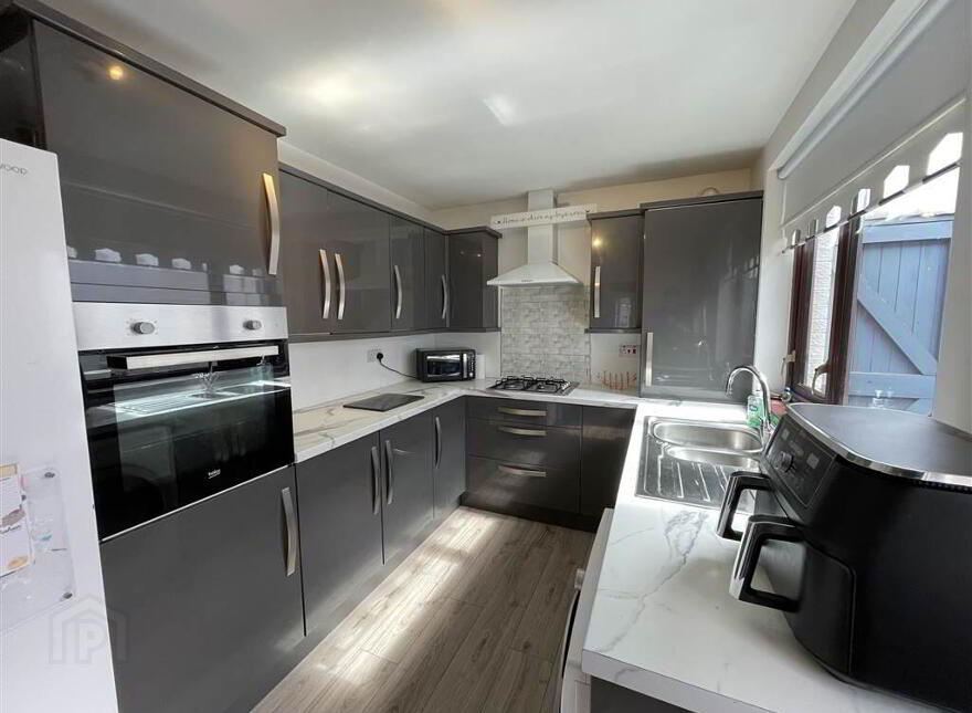 34 Fallswater Drive, Belfast, BT12 6AX