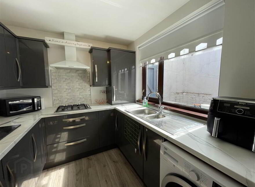 34 Fallswater Drive, Belfast, BT12 6AX