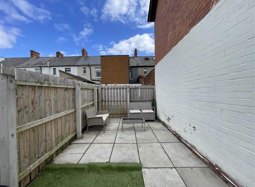 34 Fallswater Drive, Belfast, BT12 6AX