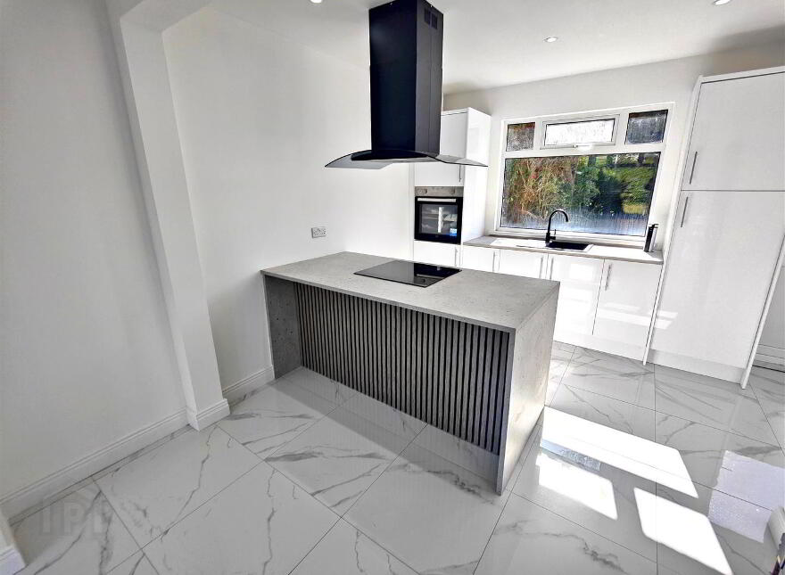 662 Oldpark Road, Belfast, BT14 6QN