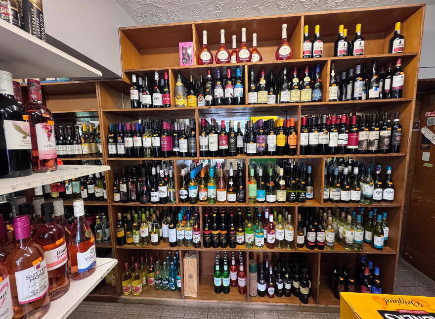 Clancy’s Off Licence, 30 Main Street, Belleek, BT93 3FX