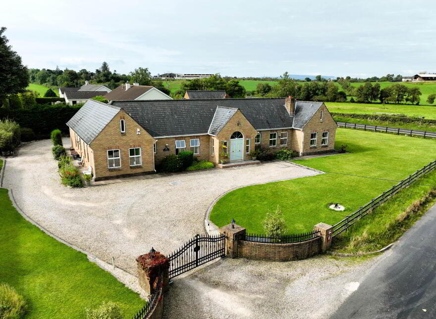 1 Trasna Road, Maguiresbridge, Enniskillen, BT94 4QE