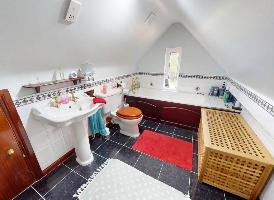 1 Trasna Road, Maguiresbridge, Enniskillen, BT94 4QE