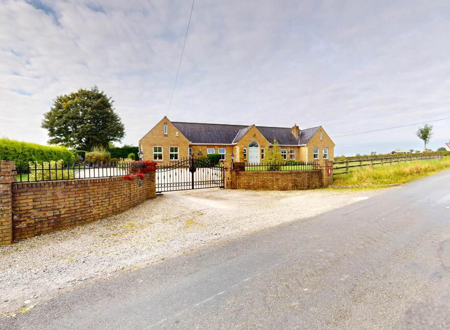 1 Trasna Road, Maguiresbridge, Enniskillen, BT94 4QE