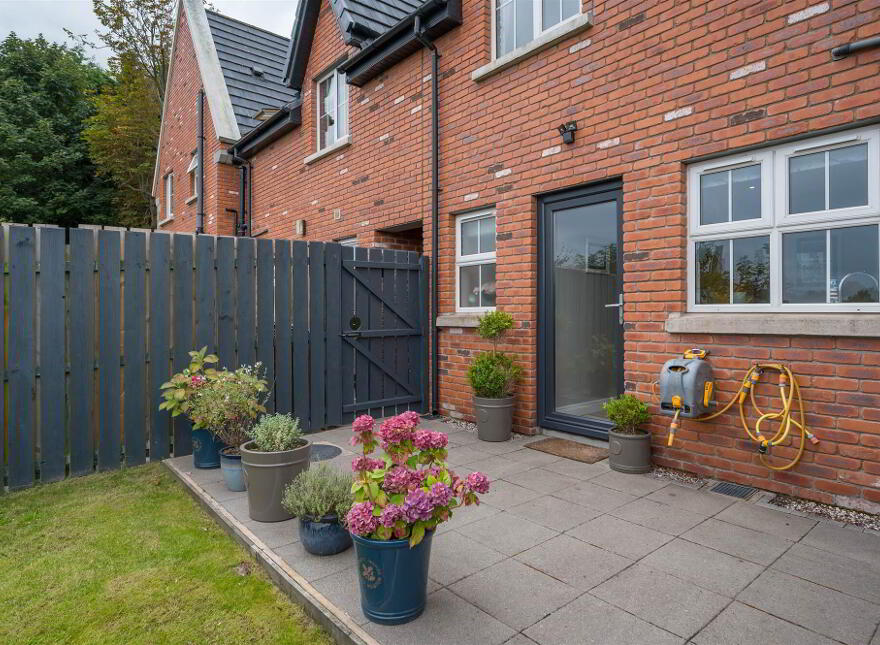 30 Old Church Square, Dundonald, Belfast, BT16 2FD