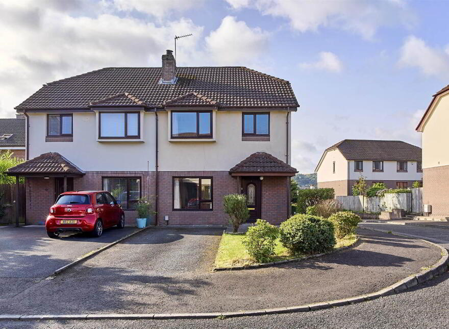 3 Thornhill Grove, Belfast, BT5 7BN photo