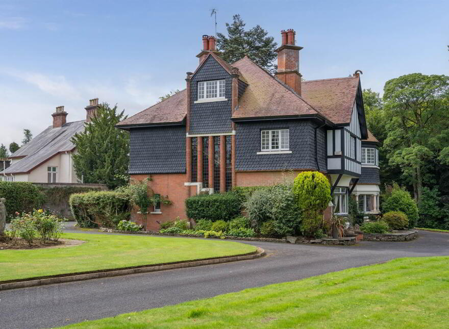 'Red Dyke', 110 Galgorm Road, Ballymena, BT42 1AE