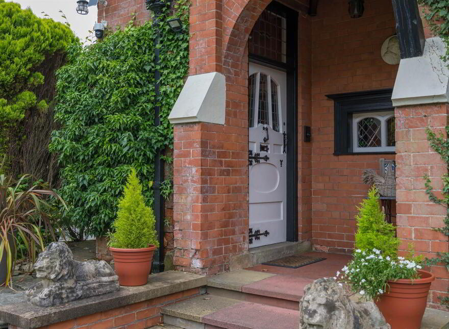 'Red Dyke', 110 Galgorm Road, Ballymena, BT42 1AE