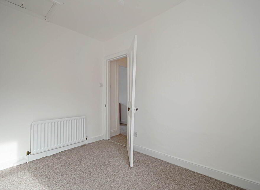 26 Dunraven Avenue, Bloomfield, Belfast, BT5 5JR