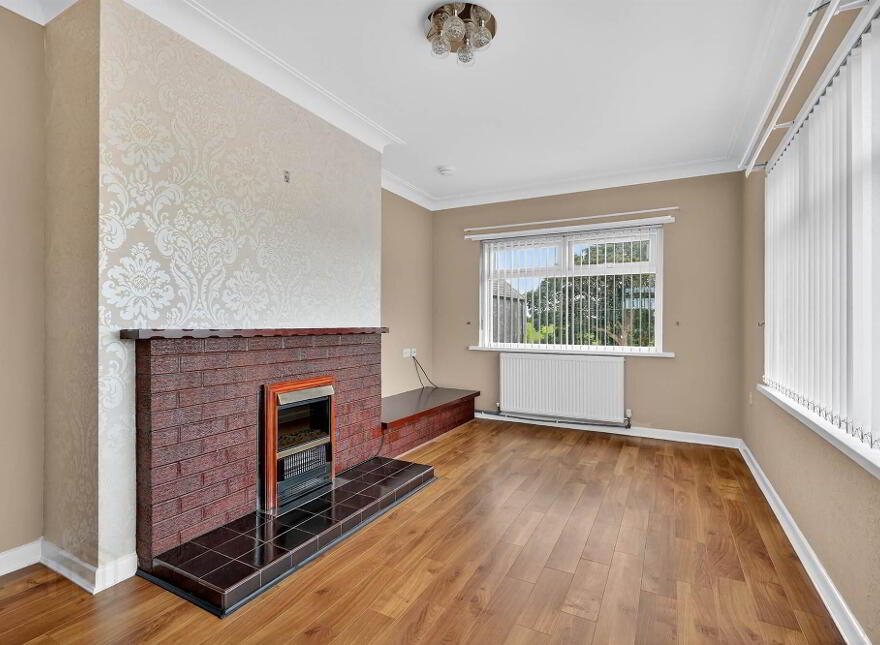 5 Howe Road, Dromore, BT25 1ET