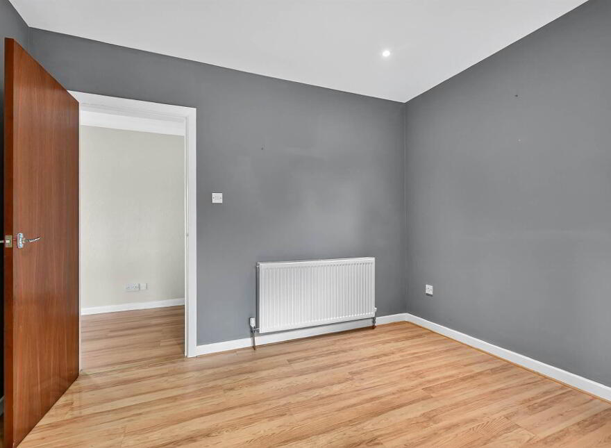 5 Howe Road, Dromore, BT25 1ET