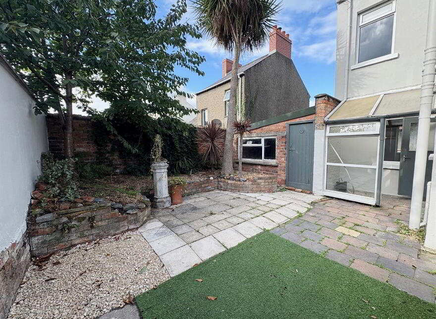37 Downshire Road, Holywood, BT18 9LX