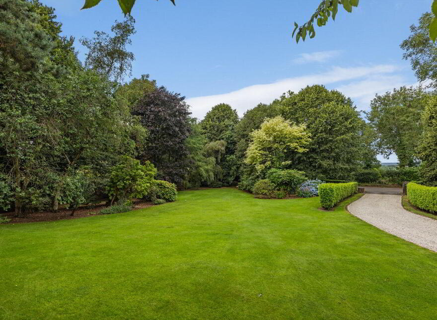 59 Carnbane Road, Royal Hillsborough, BT27 5NG