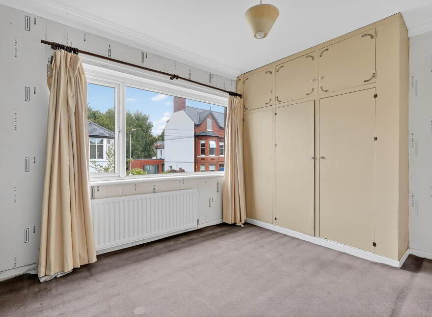 98 Marlborough Park Central, Belfast, BT9 6HP