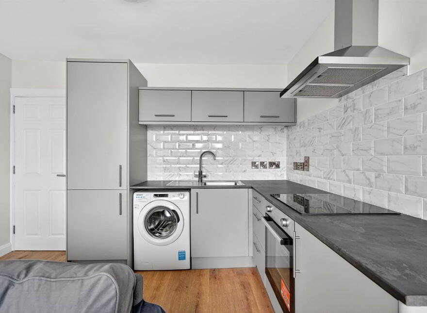 Apt 6, 9 Derryvolgie Avenue, Belfast, BT9 6FL