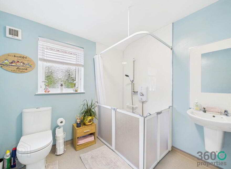 22 Tullynahinnion Road, Portglenone, Ballymena, BT44 8EL
