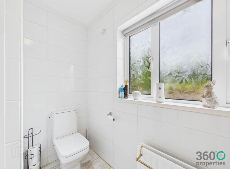 22 Tullynahinnion Road, Portglenone, Ballymena, BT44 8EL