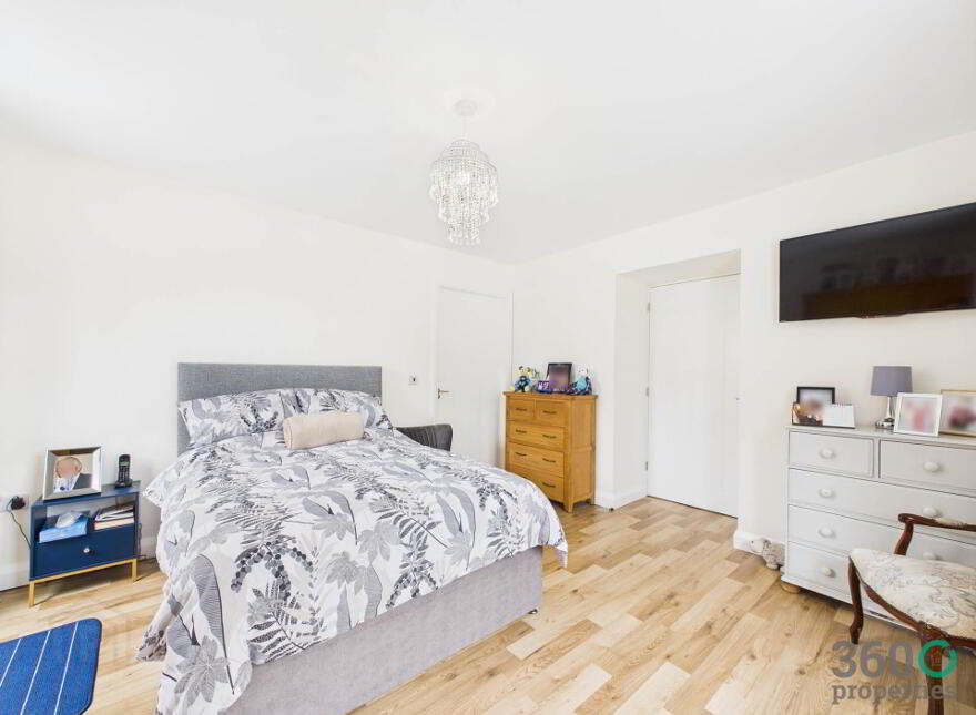 22 Tullynahinnion Road, Portglenone, Ballymena, BT44 8EL