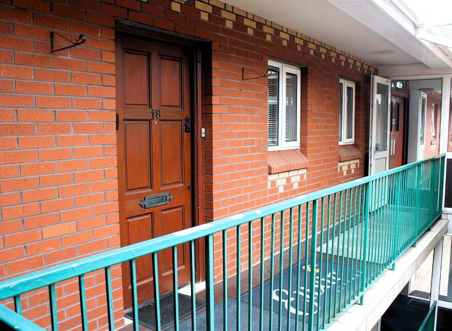 Flat, 18 O'Neills Place, Church Road, Holywood, BT18 9BU