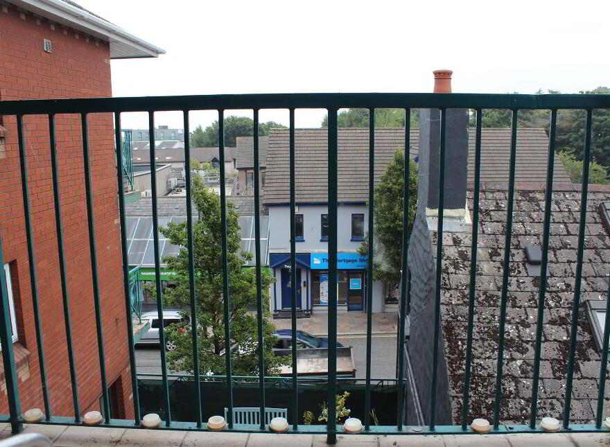 Flat, 18 O'Neills Place, Church Road, Holywood, BT18 9BU