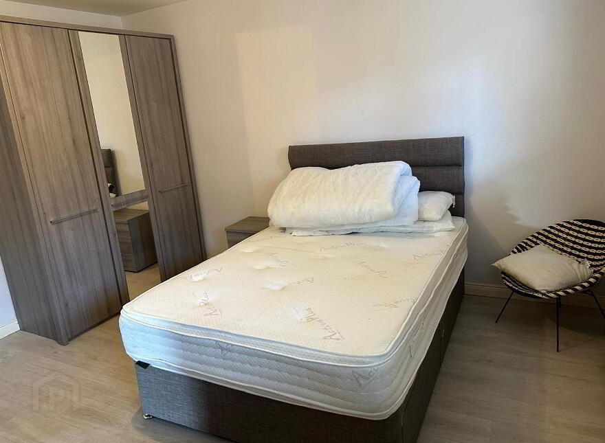 Flat, 18 O'Neills Place, Church Road, Holywood, BT18 9BU