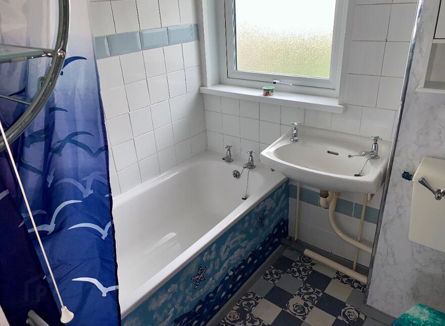 2c Bush Park, Antrim, BT41 1RZ